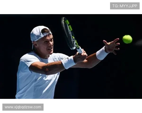 网球赛场风云再起 新星崭露头角 老将对决精彩纷呈 网球赛场风云再起 新星崭露头角 老将对决精彩纷呈