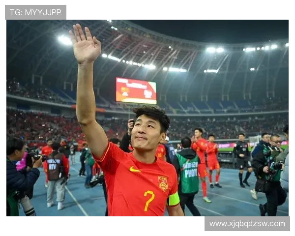 中国男足世预赛迎关键一战主帅调整阵容力争出线展现新斗志引发球迷关注 中国男足世预赛迎关键一战主帅调整阵容力争出线展现新斗志引发球迷关注