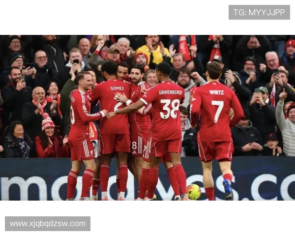 欧洲豪门鏖战激烈新援闪耀引爆本轮足坛焦点之争强强对决全场惊呼 欧洲豪门鏖战激烈新援闪耀引爆本轮足坛焦点之争强强对决全场惊呼